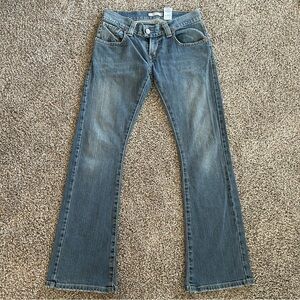 Levi's 542 Low Flare Medium Wash Button Flap Pocket Jeans Size 4M